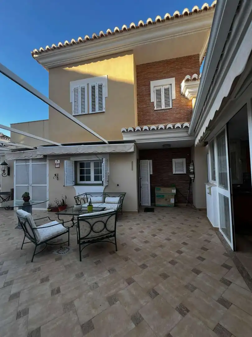 Jardí de Casa o xalet en venda en Vélez-Málaga amb Terrassa, Traster i Alarma