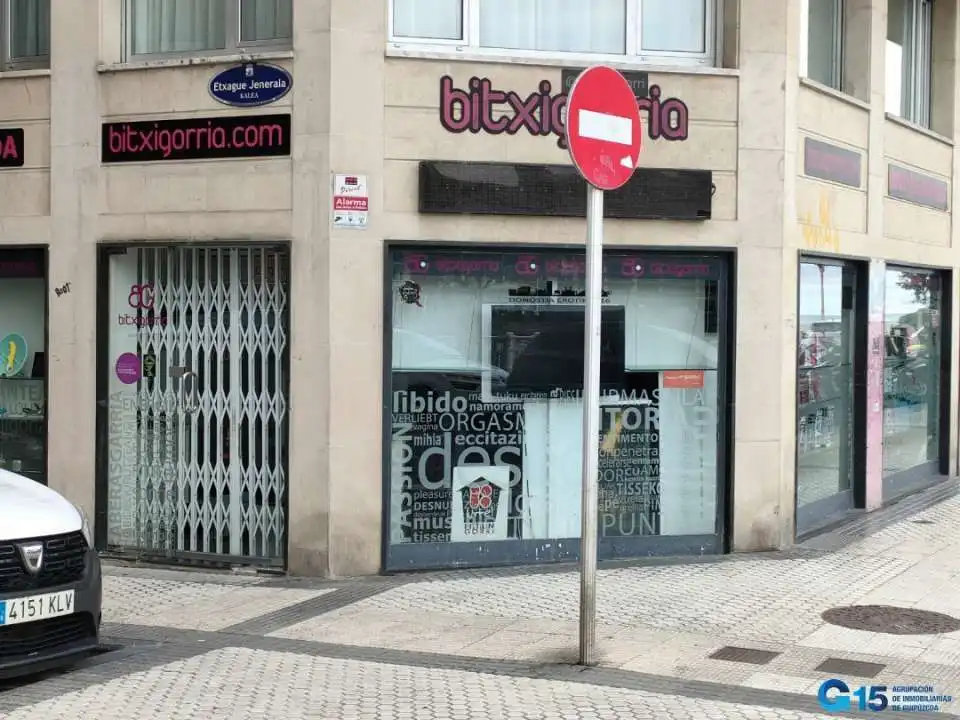 Vista exterior de Local en venta en Donostia - San Sebastián 