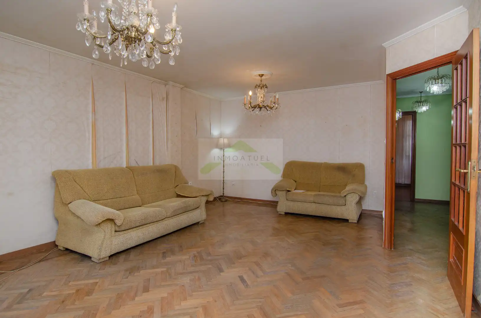 Wohnzimmer von Wohnung zum Verkauf in A Coruña Capital  mit Ofen und Waschmaschine
