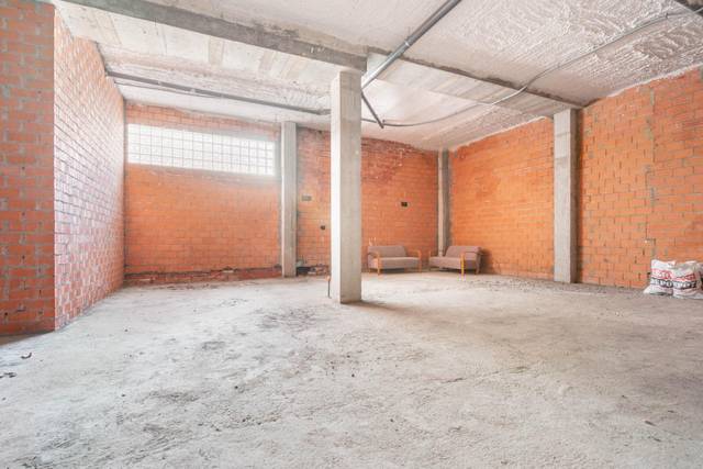 Local comercial en Venta en Calle de Fernando Alonso Díaz, 32 en Santo Domingo - El Campillín