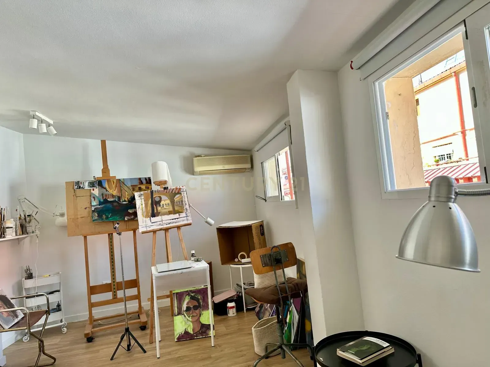 Study for sale in  Madrid Capital  with Air Conditioner and Storage room