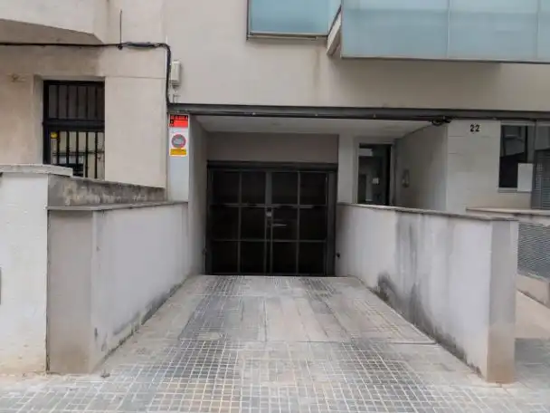 Motorradstellplatz zur Miete in Salvador Seguí 22, imagen 5