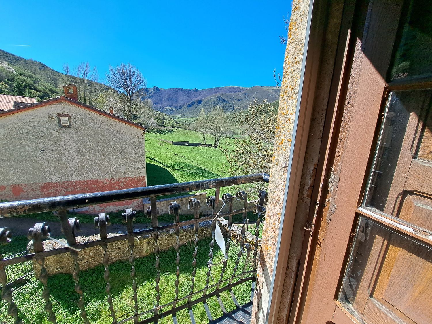 Casa o xalet en venda a Cármenes