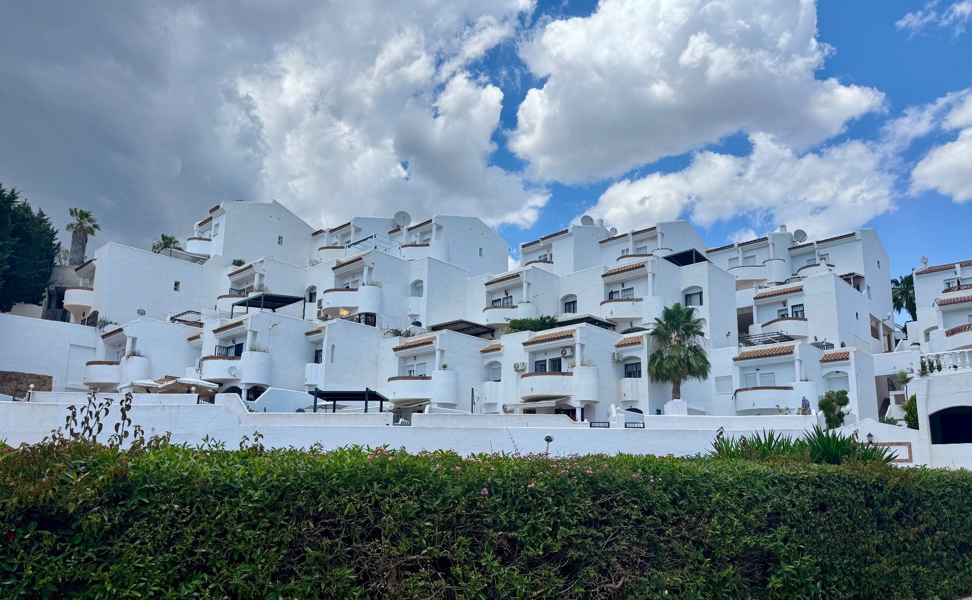 Exterior view of Single-family semi-detached for sale in Benalmádena  with Air Conditioner, Furnished and Community pool