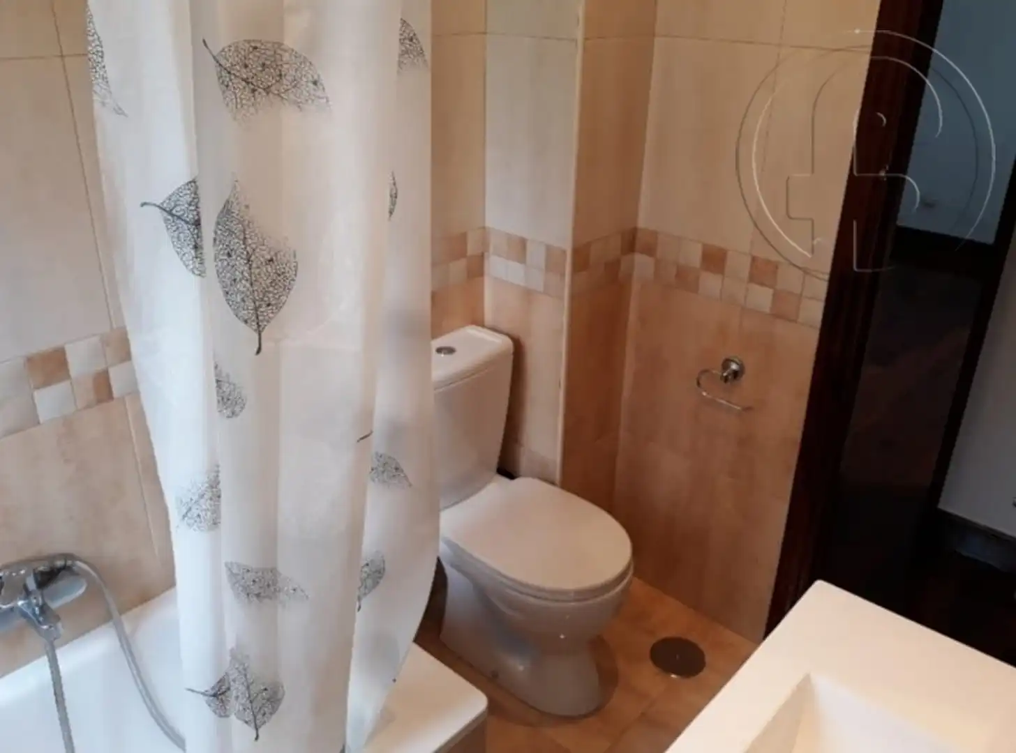 Badezimmer von Wohnung zur Miete in Santander mit Heizung, Parkett und Möbliert