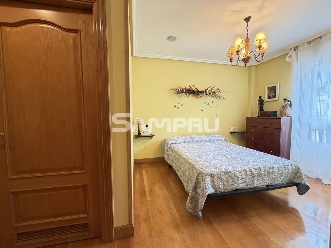 Schlafzimmer von Wohnung zum Verkauf in Aramaio mit Heizung, Abstellraum und Balkon