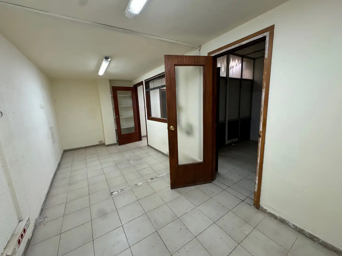 Gewerbefläche zum Verkauf in Carrer Abat Llort 6, imagen 16