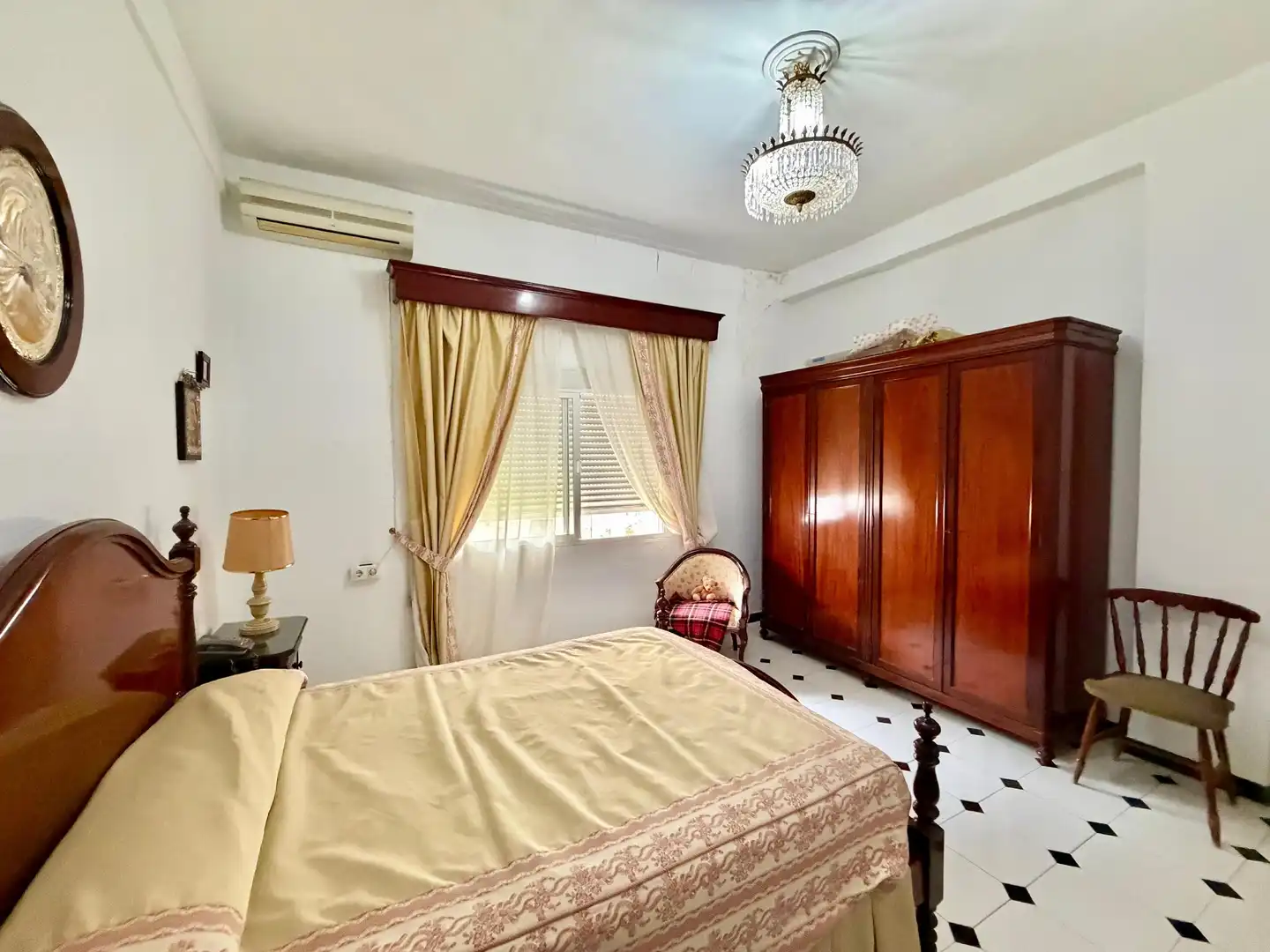 Bedroom of Detached homes for sale in Cádiz  with Air Conditioner and Terrace