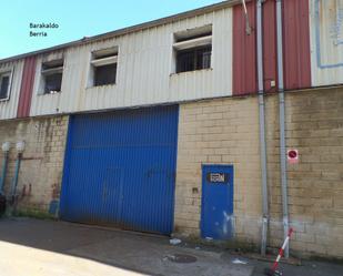 Vista exterior de Nau industrial en venda en Barakaldo 