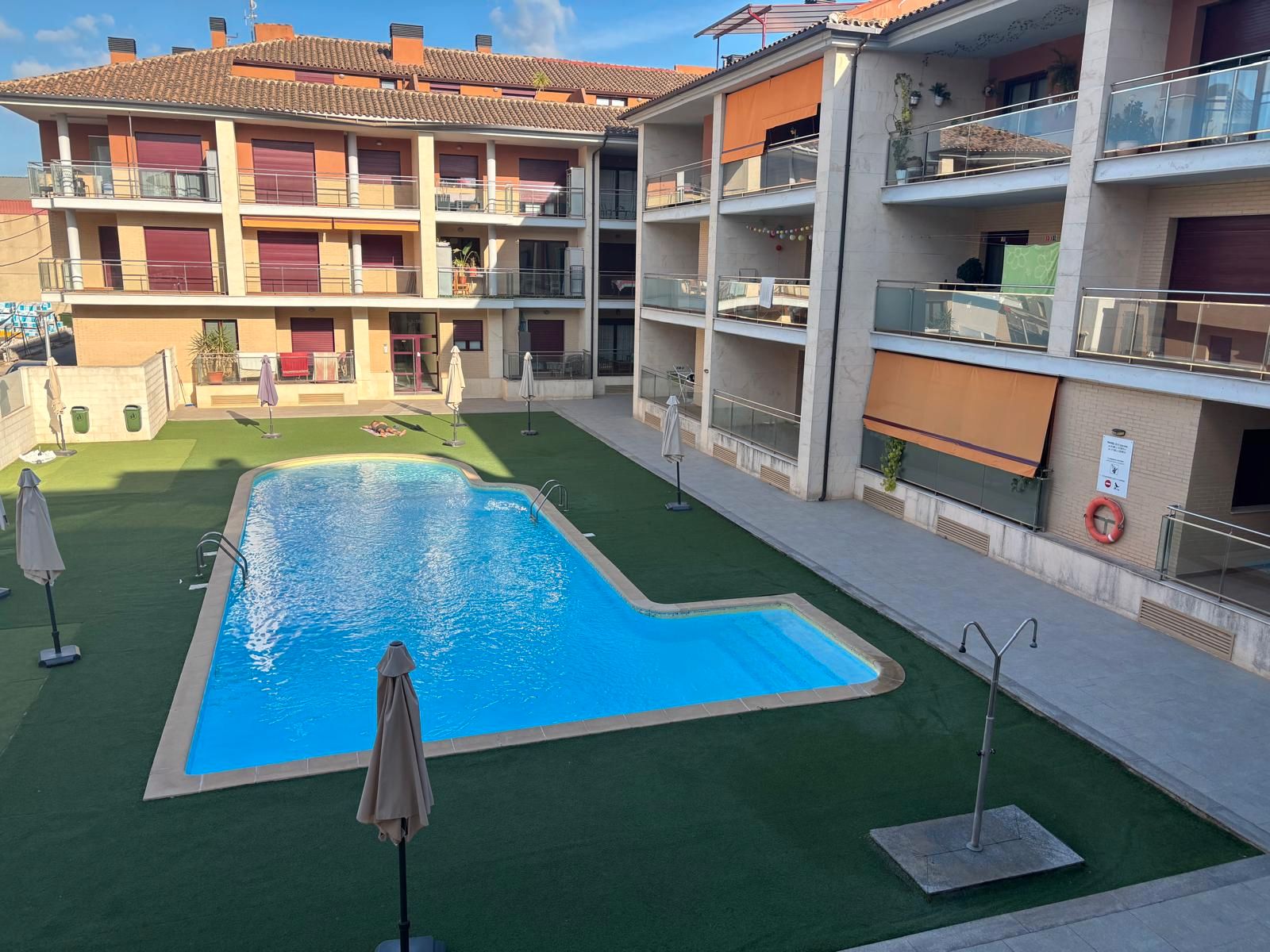 Piscina de Pis en venda en Polinyà de Xúquer amb Aire condicionat, Parquet i Terrassa