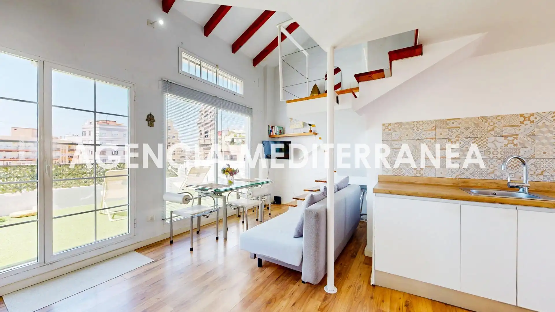 Penthouse mit Aufzug zum Verkauf in L'Eixample