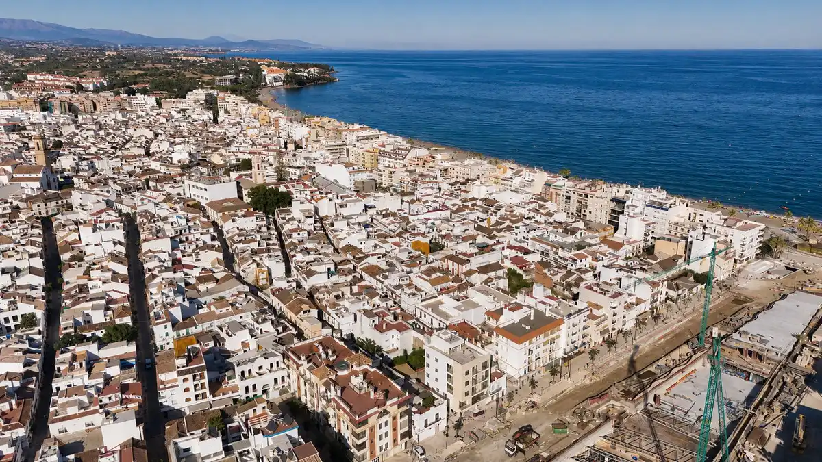 Vista exterior de Apartament en venda en Estepona