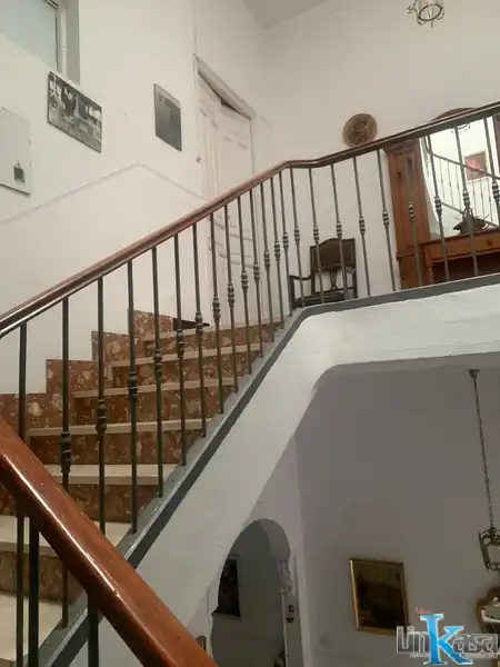 Casa o xalet en venda en Linares amb Terrassa i Balcó
