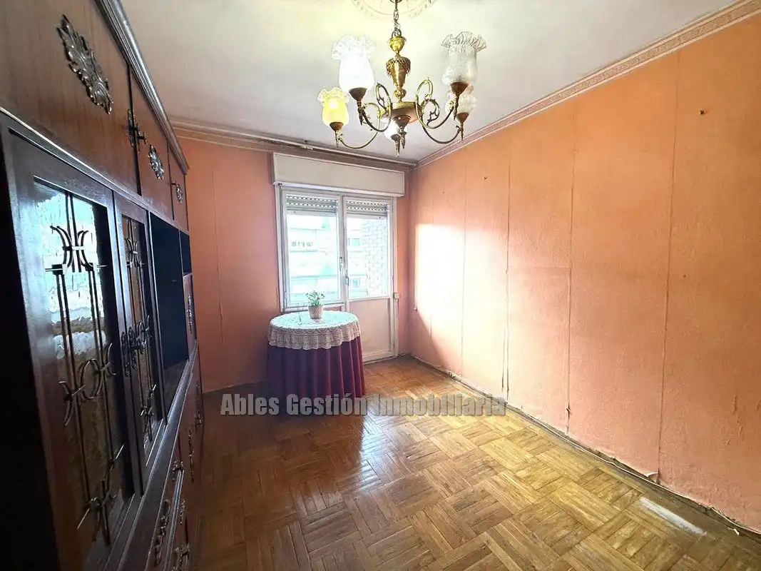 Piso con ascensor en venta en Lorenzo Abruñedo 12, imagen 6