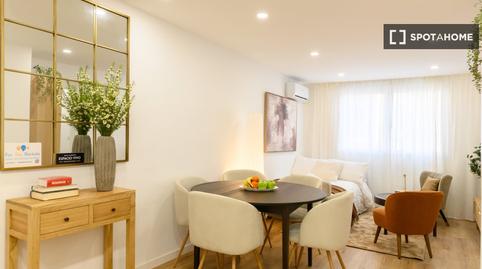 Foto 4 de Piso de alquiler en Ventas, Madrid