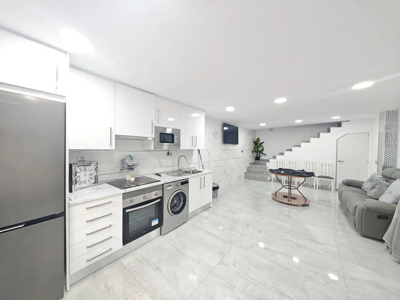 Casa en venta en Miralvalle - Av. Virgen del Puerto - La Data, imagen 6
