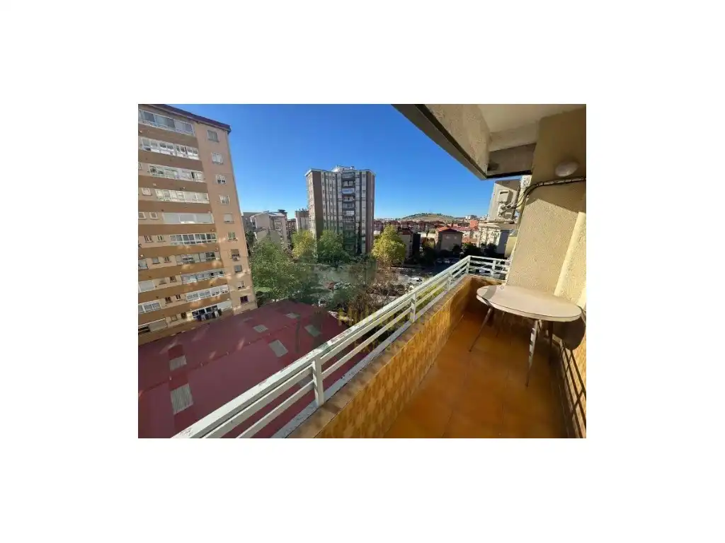 Außenansicht von Wohnung zur Miete in Cáceres