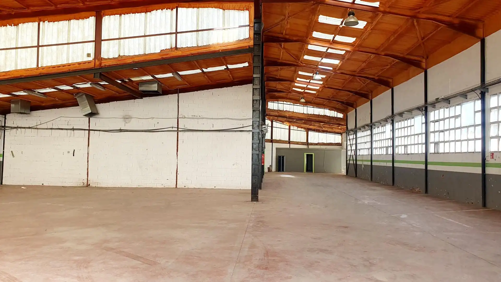 Nave industrial in affitto a Valle de Trápaga-Trapagaran, imagen 2