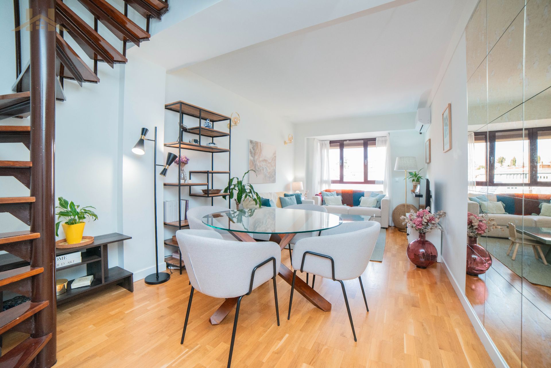 Sala d'estar de Pis en venda en  Madrid Capital amb Aire condicionat, Terrassa i Traster