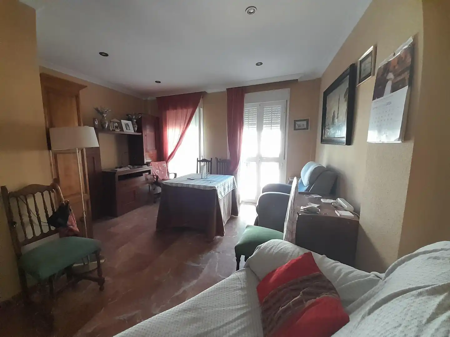 Sala d'estar de Casa o xalet en venda en Córdoba amb Aire condicionat, Terrassa i Balcó