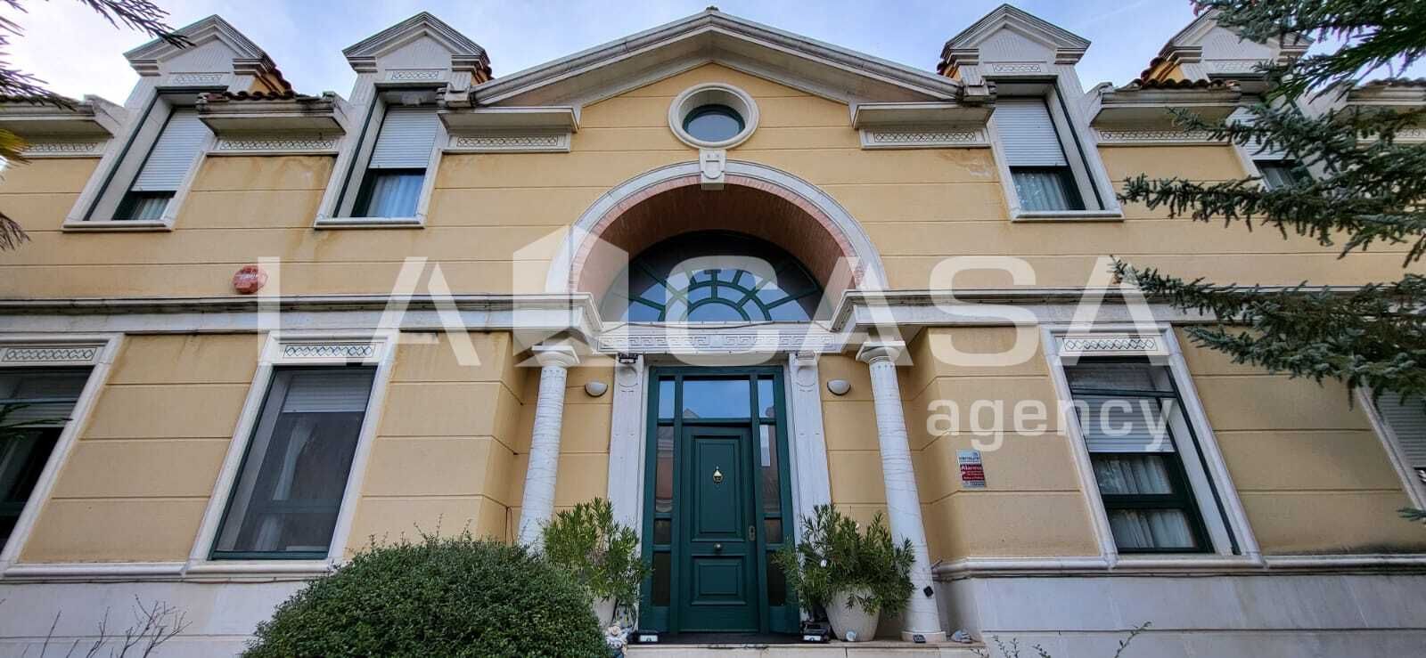 Vista exterior de Casa o chalet en venta en Valladolid Capital con Calefacción y Piscina