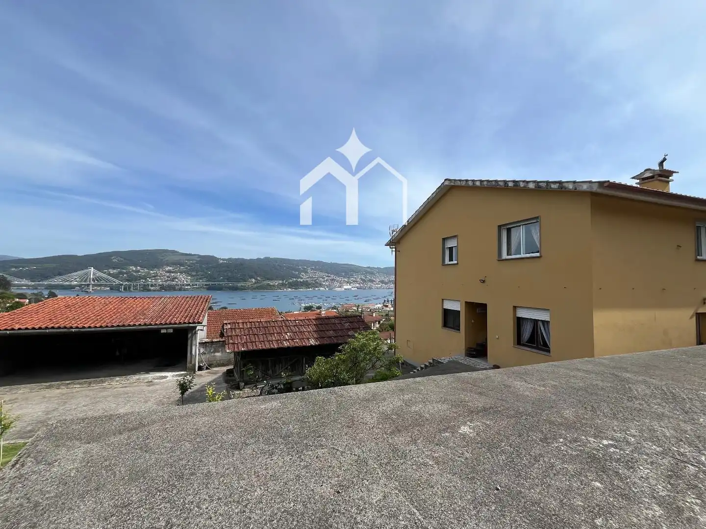 Vista exterior de Casa o chalet en venta en Moaña con Calefacción, Parquet y Terraza