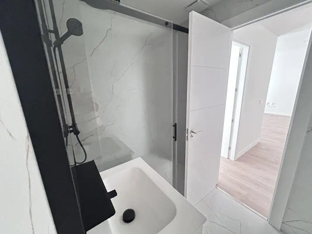 Baño de Piso en venta en Campo Real con Aire acondicionado, Calefacción y Trastero