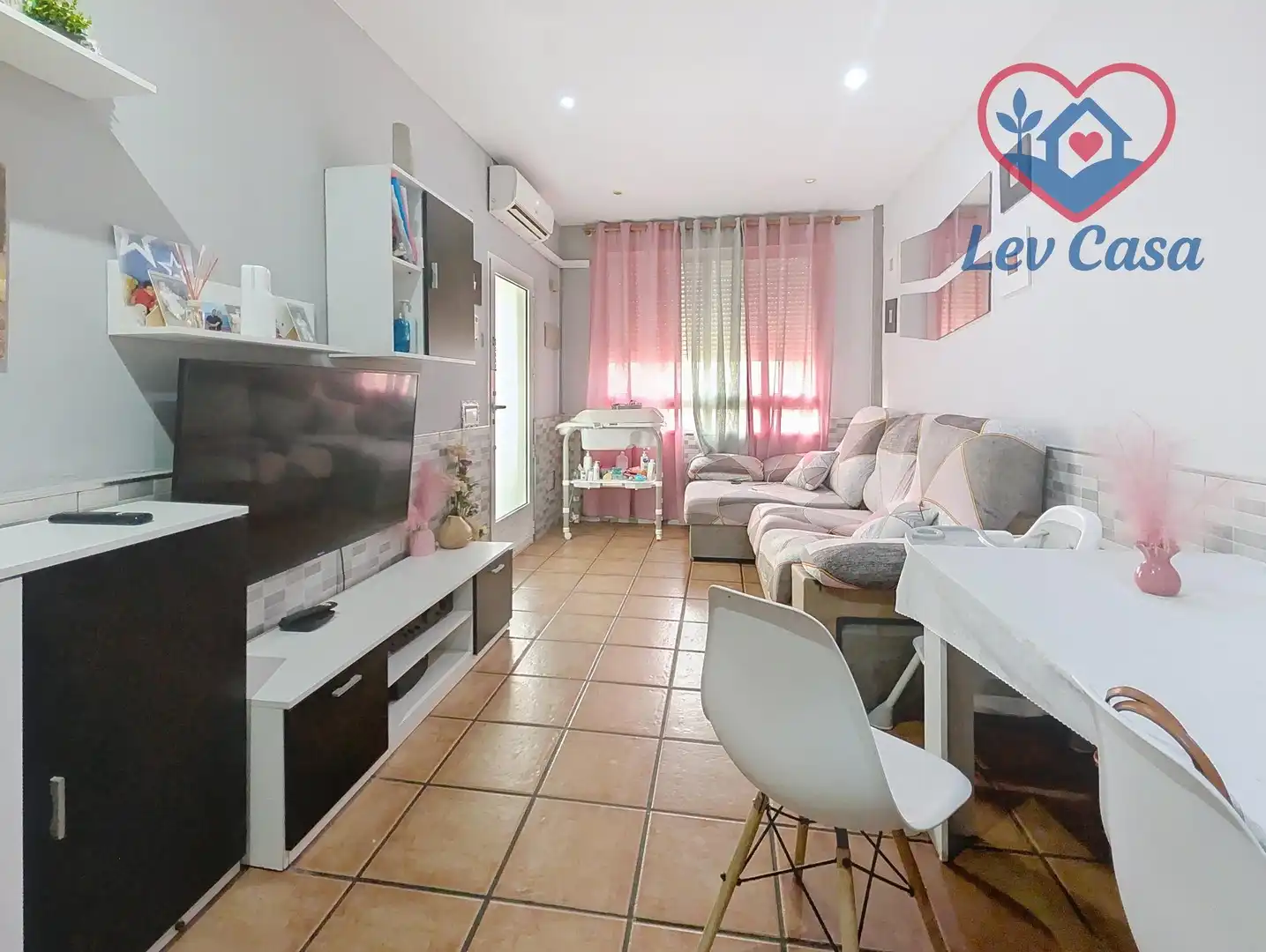 Sala d'estar de Apartament en venda en Fuente Álamo de Murcia amb Aire condicionat, Calefacció i Moblat
