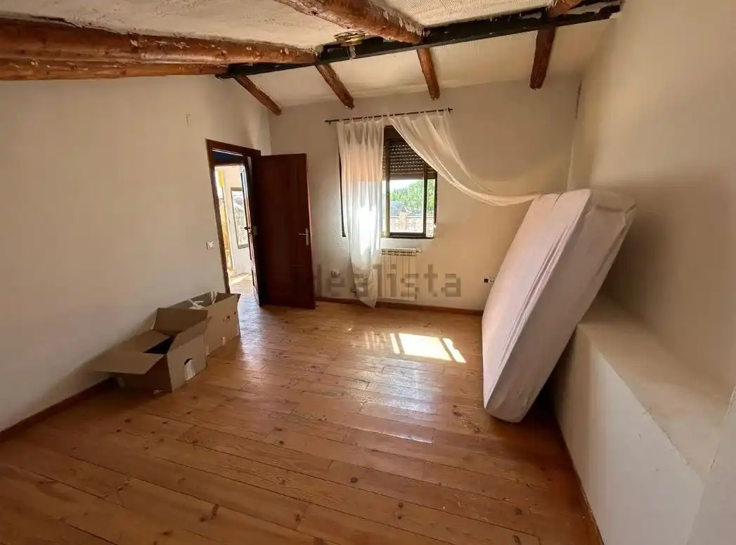 Dormitori de Casa o xalet en venda en Torralba de Calatrava amb Calefacció, Terrassa i Moblat