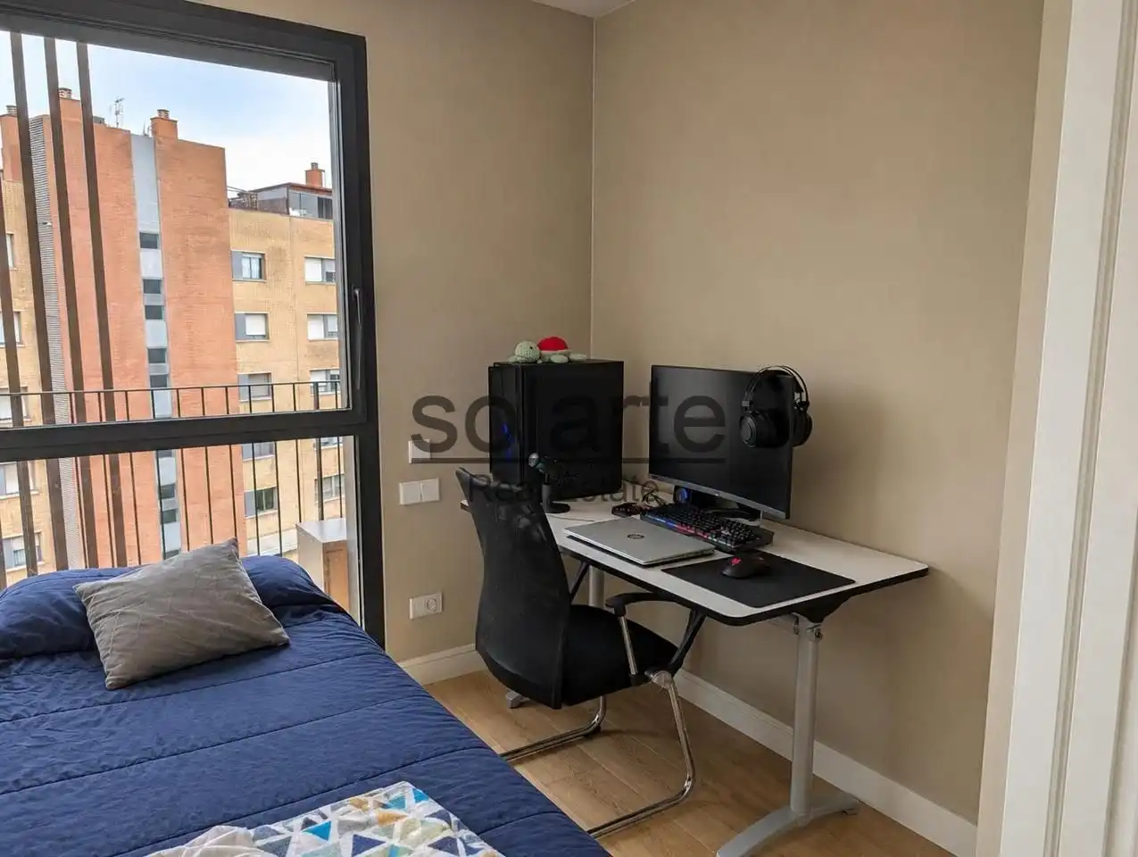 Habitación de Piso para compartir en Cornellà de Llobregat con Aire acondicionado y Amueblado