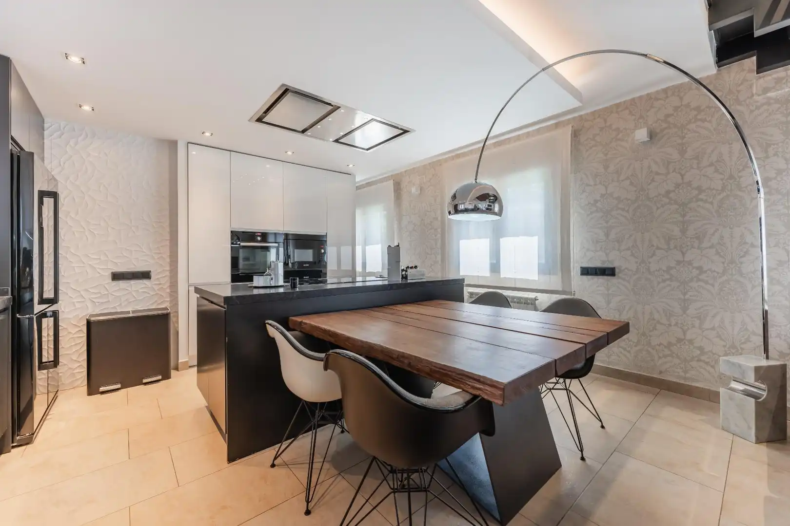 Cocina de Casa o chalet en venta en Montmeló con Calefacción, Terraza y Jacuzzi