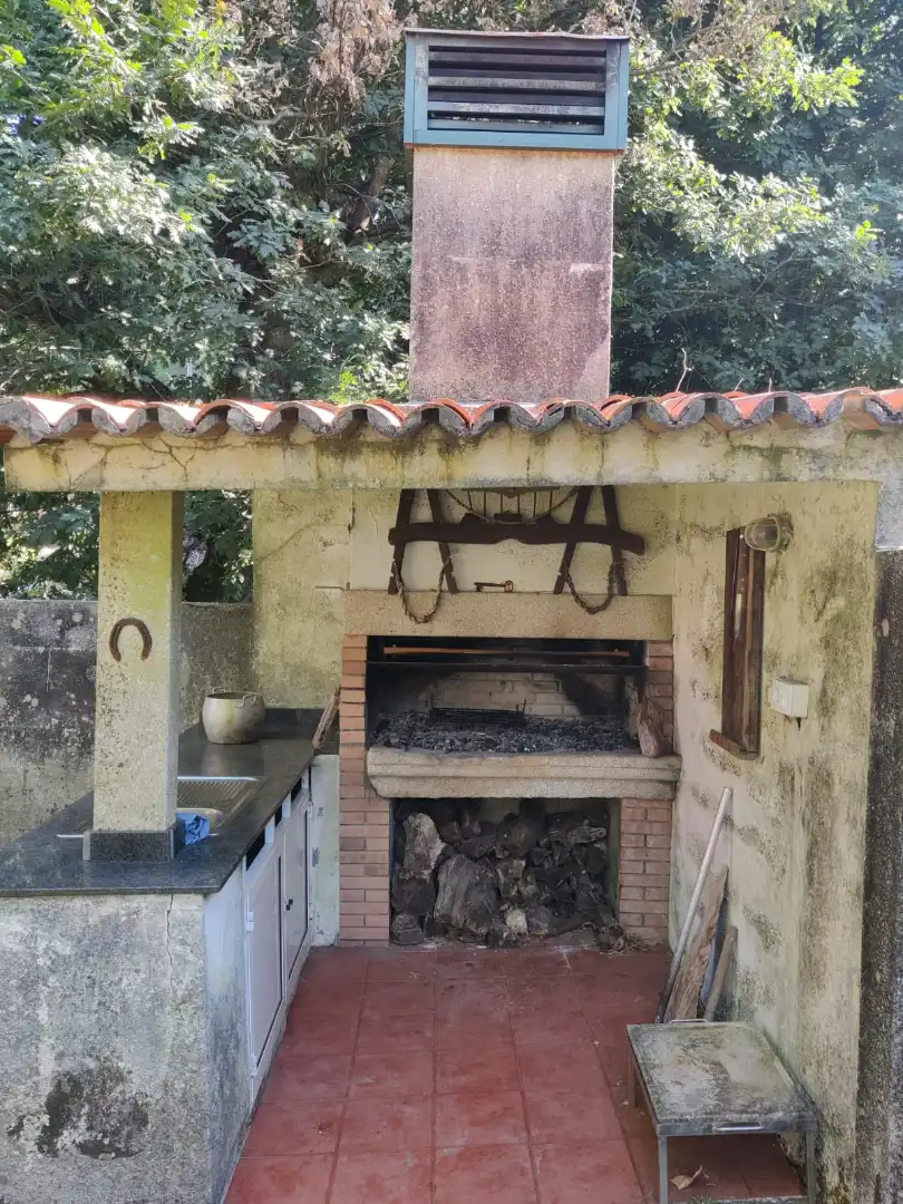 Finca rústica en venda en Boiro amb Jardí privat