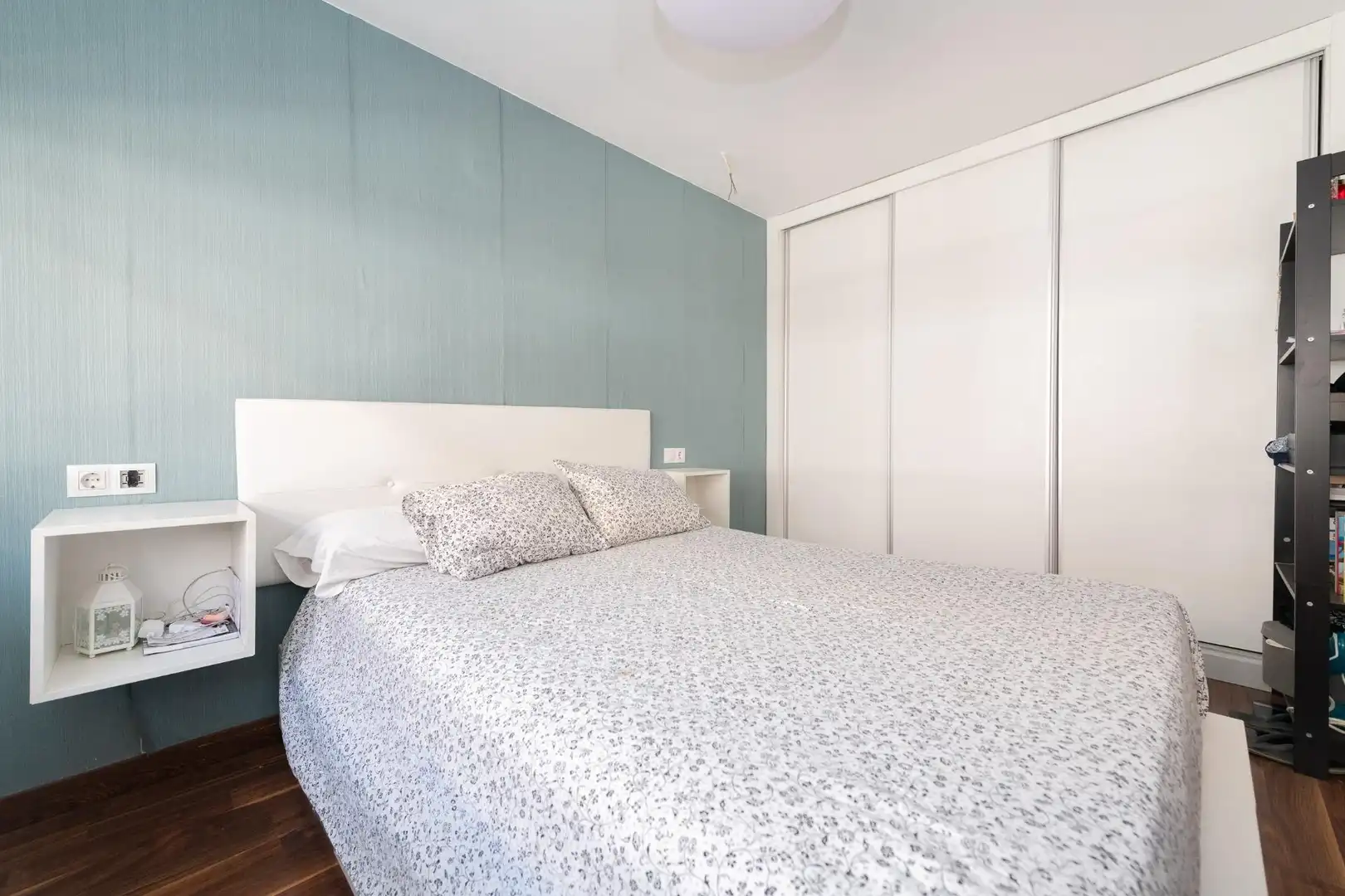 Bedroom of Flat for sale in Rincón de la Victoria  with Air Conditioner