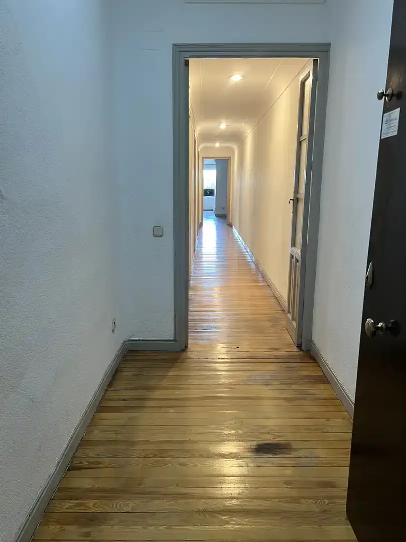 Flat for sale in  Madrid Capital  with Air Conditioner and Balcony