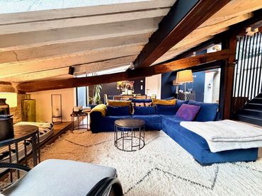 Duplex with balcony for sale in Centro