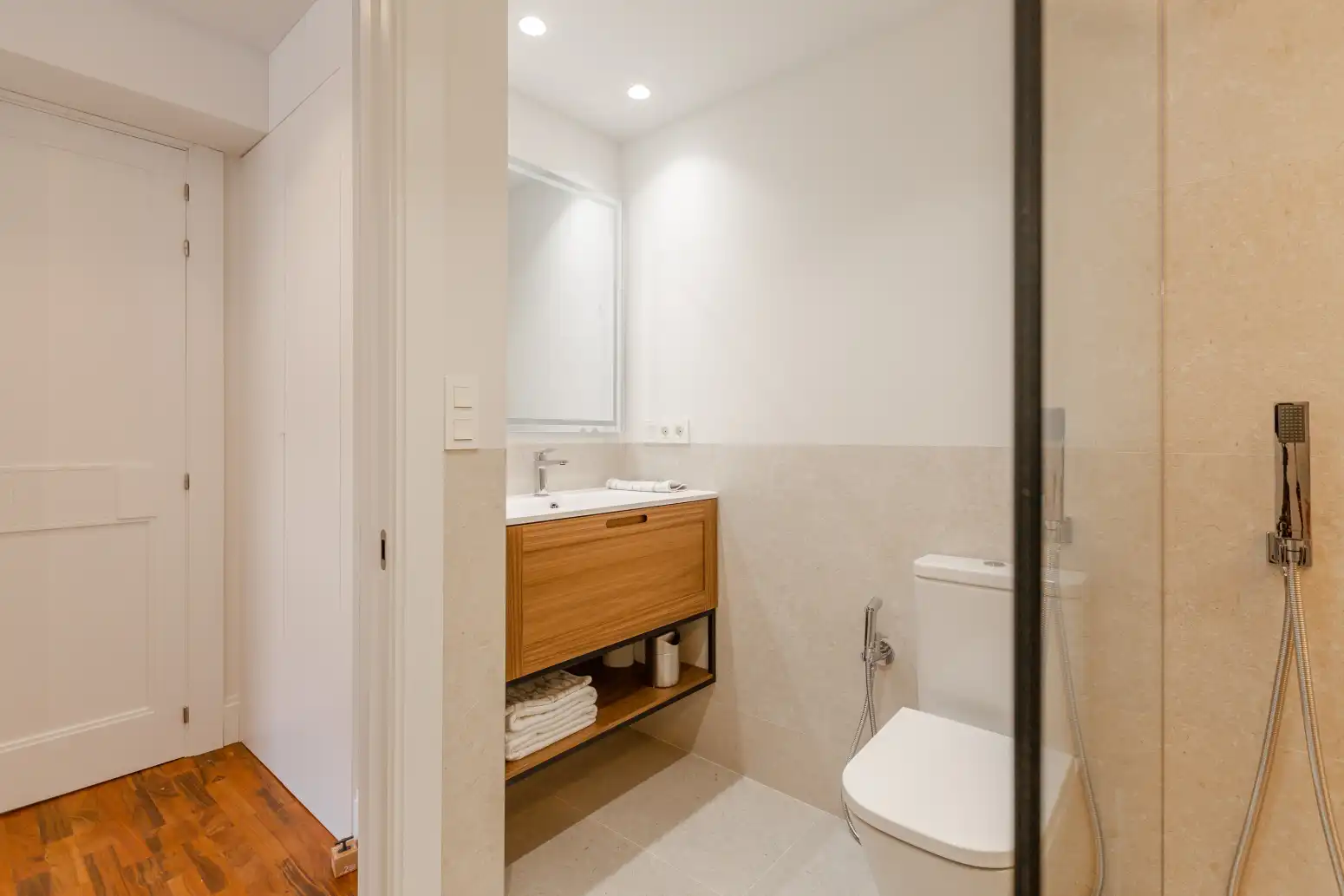 Baño de Piso de alquiler en  Pamplona / Iruña con Aire acondicionado, Calefacción y Terraza
