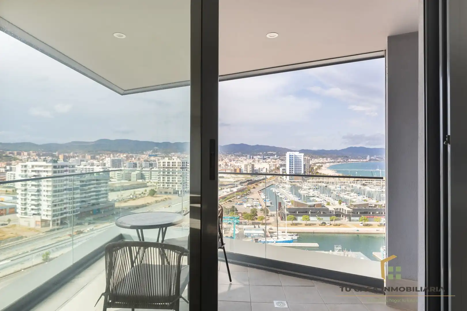 Balcony of Attic for sale in Badalona  with Air Conditioner, Heating and Terrace