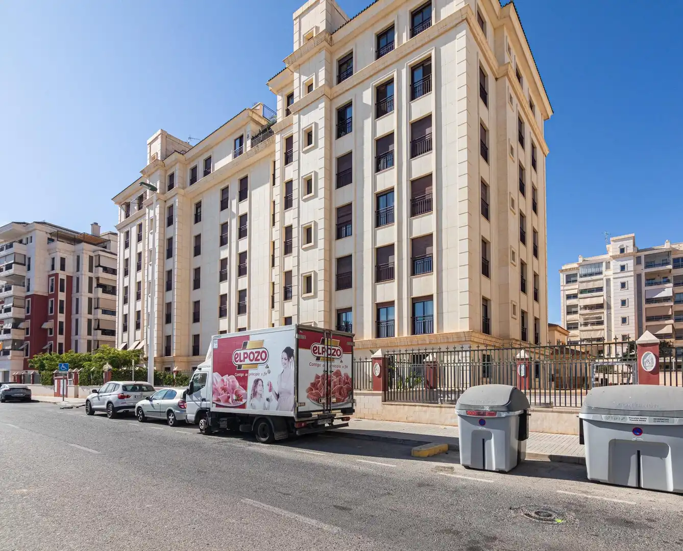 Vista exterior de Pis en venda en Elche / Elx amb Aire condicionat, Calefacció i Jardí privat