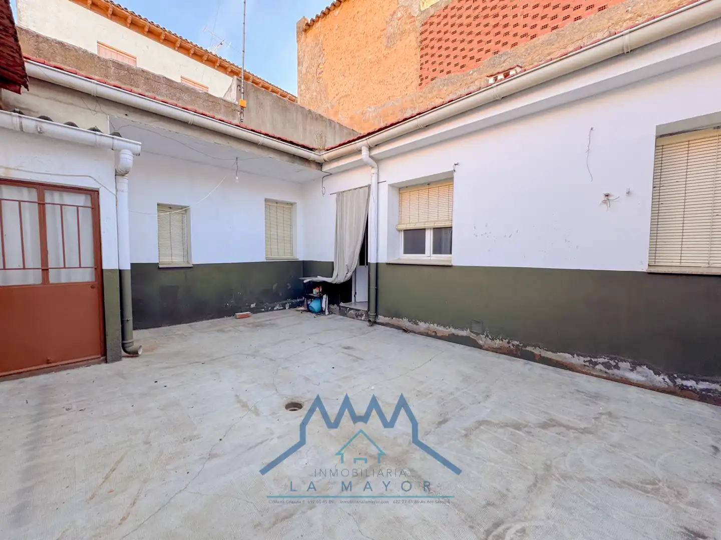 Vista exterior de Casa adosada en venda en Malagón amb Calefacció, Terrassa i Traster