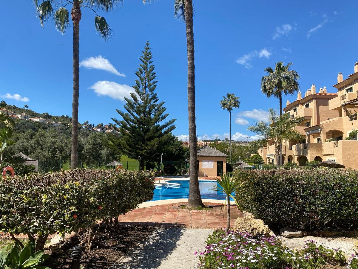 Exterior view of Duplex for sale in Manilva  with Terrace and Community pool