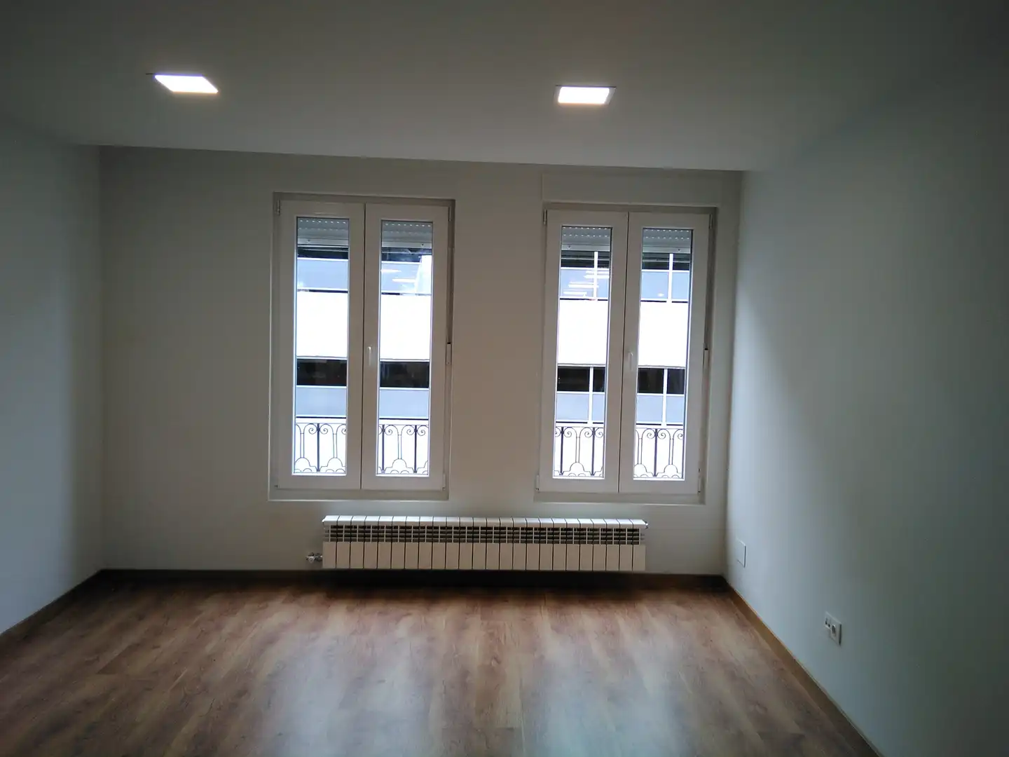 Wohnzimmer von Wohnung zum Verkauf in Vigo  mit Heizung