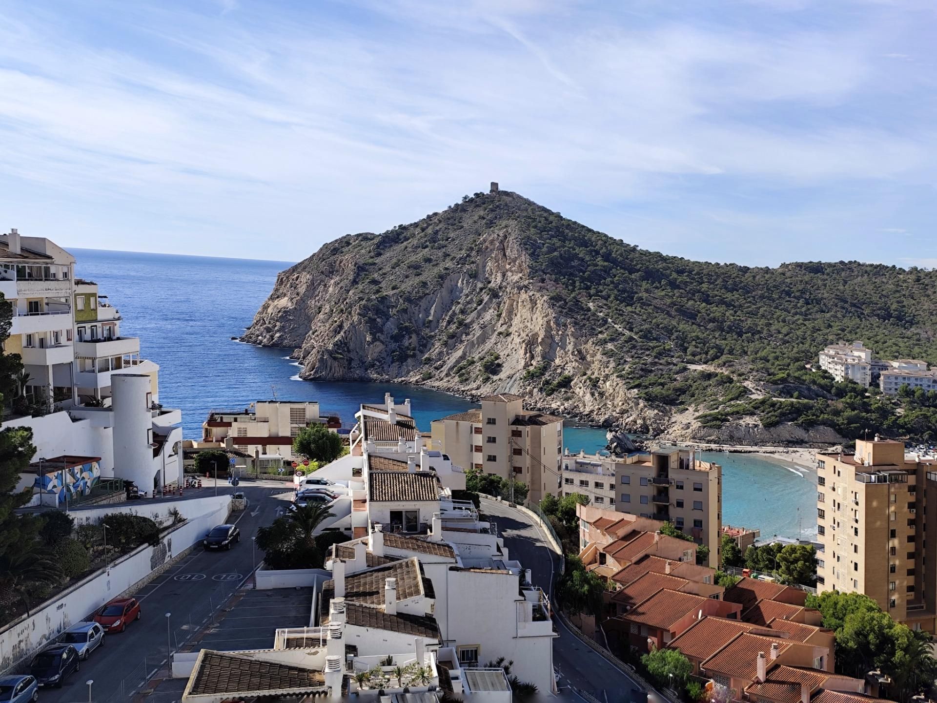 Vista exterior de Pis en venda en Benidorm amb Aire condicionat, Jardí privat i Terrassa