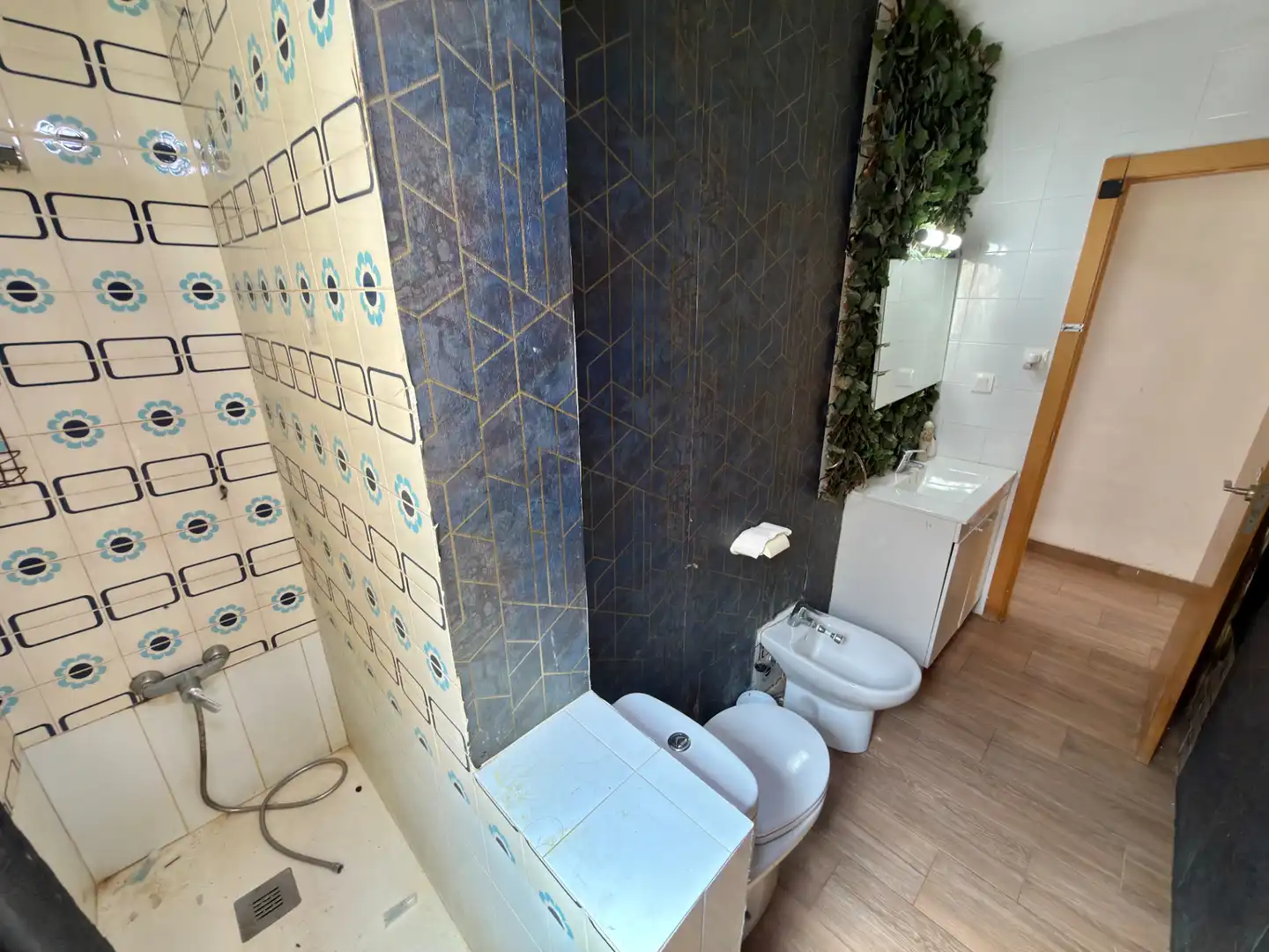 Baño de Piso en venta en Valencia con Aire acondicionado