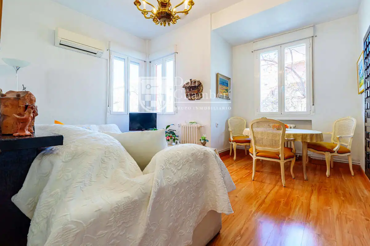 Wohnzimmer von Wohnung zum Verkauf in Madrid mit Klimaanlage, Heizung und Möbliert