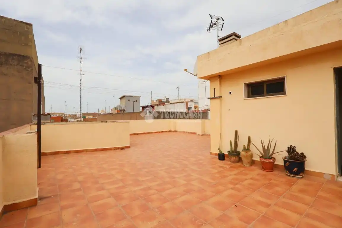 Terrassa de Pis en venda en Sagunto / Sagunt amb Aire condicionat, Calefacció i Terrassa