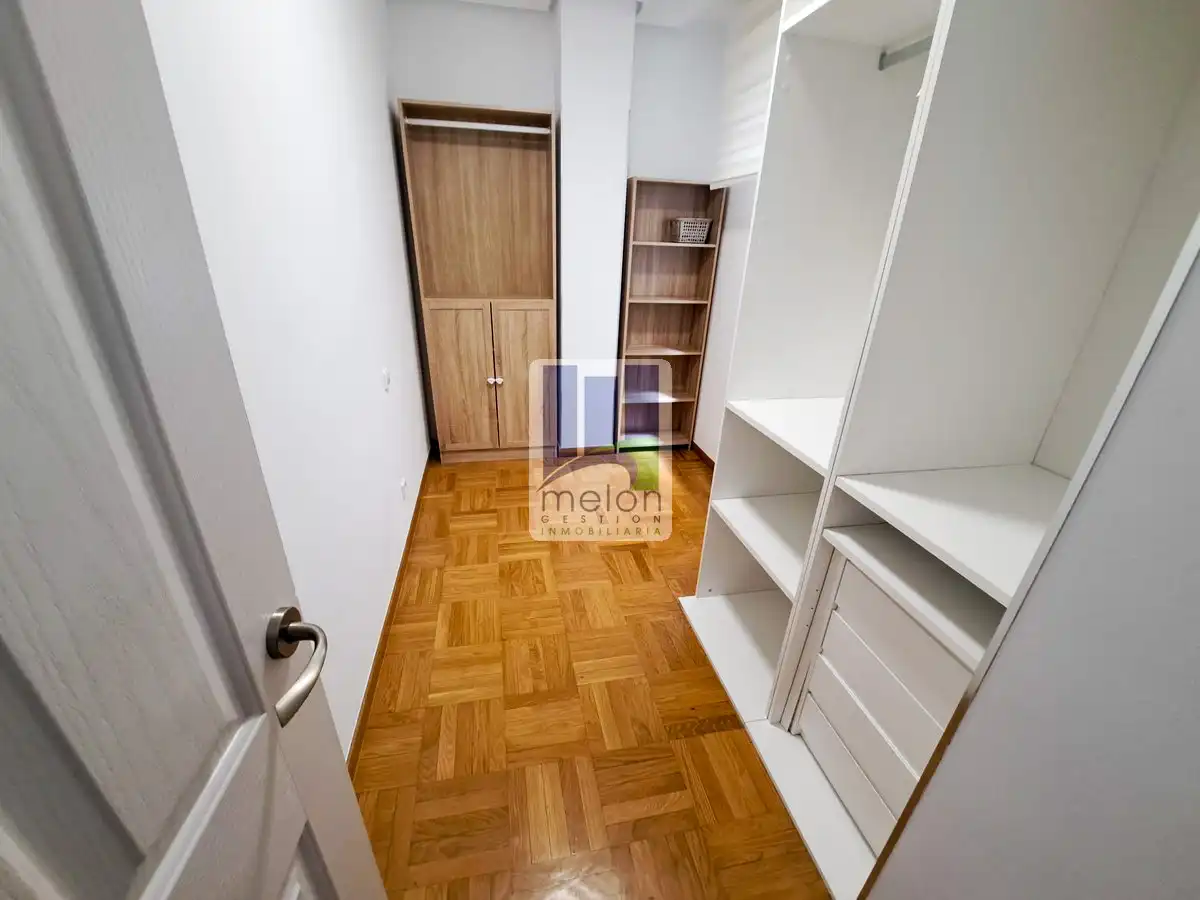 Piso en venta en Burgos con Trastero