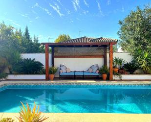 Swimming pool of House or chalet for sale in Chiclana de la Frontera  with Air Conditioner, Heating and Private garden