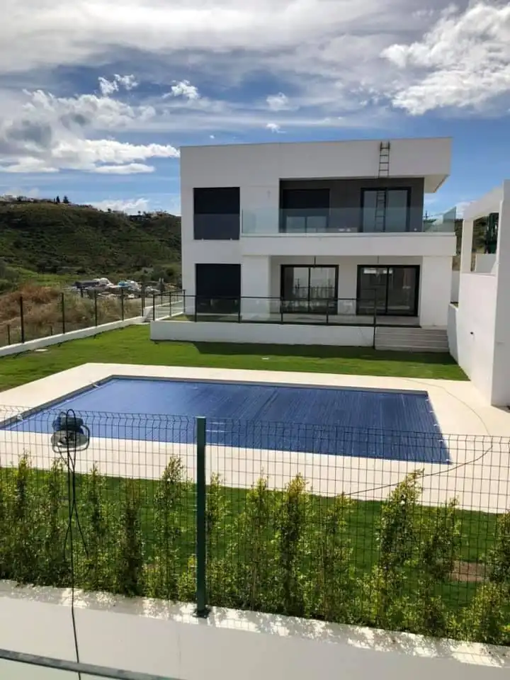 House with pool for sale in Del Jade, imagen 2