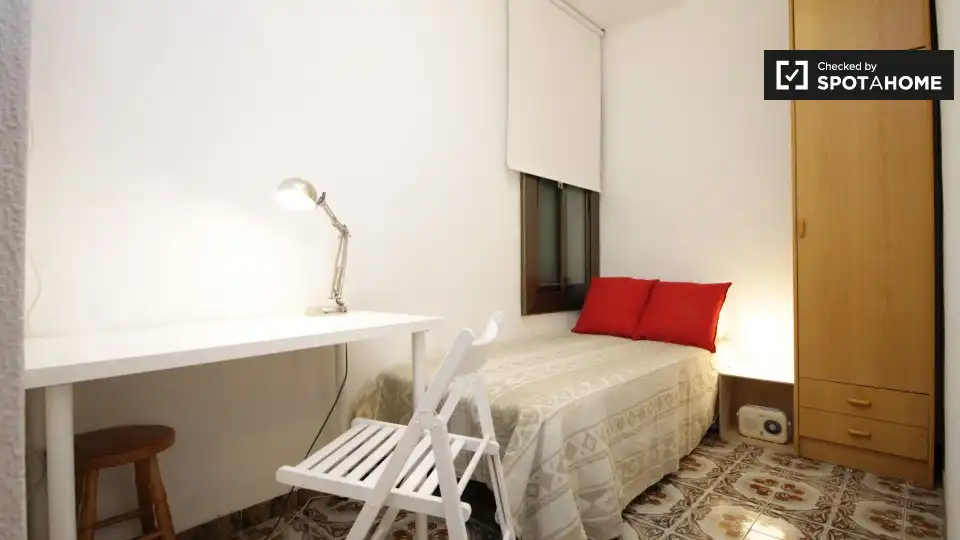 Habitación de Piso de alquiler en Barcelona con Aire acondicionado, Calefacción y Amueblado