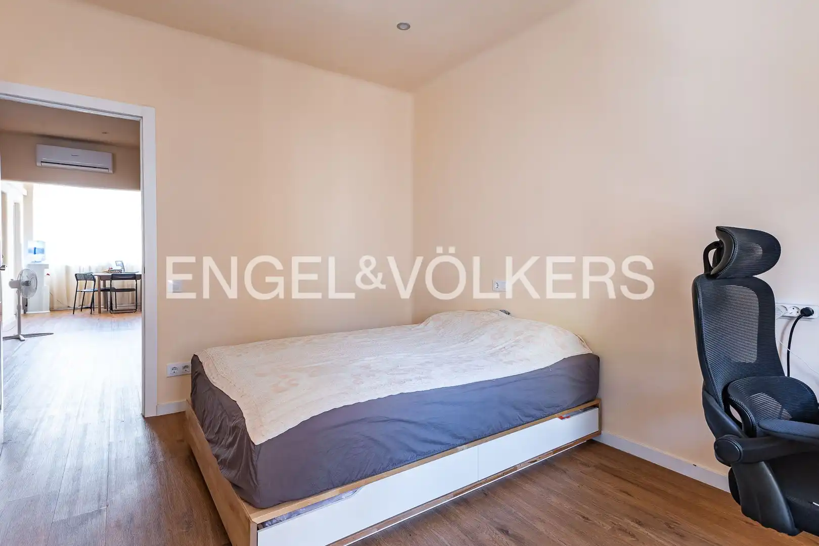 Habitación de Piso en venta en Badalona con Aire acondicionado, Calefacción y Parquet